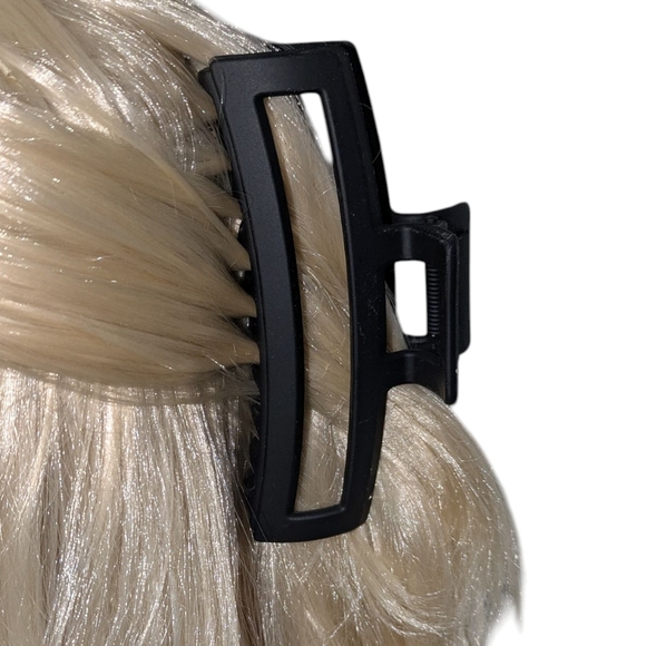 🍁 3/$15 Boutique Rectangle Claw Hair Clip - Picture 1 of 6